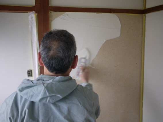 砂壁や漆喰をリフォームするには 漆喰 珪藻土 塗り壁ブログ 3種の塗り壁製造メーカー アトピッコハウス